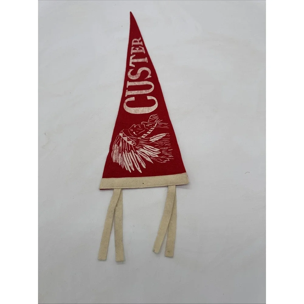 Vintage‎ Felt Custer Indians Penant Flag 17.5
